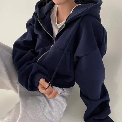 Sudadera con capucha y cremallera - estilo ajustada