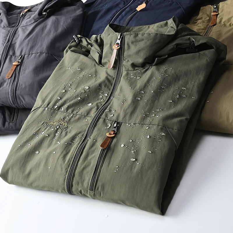 Chaqueta cortavientos táctica